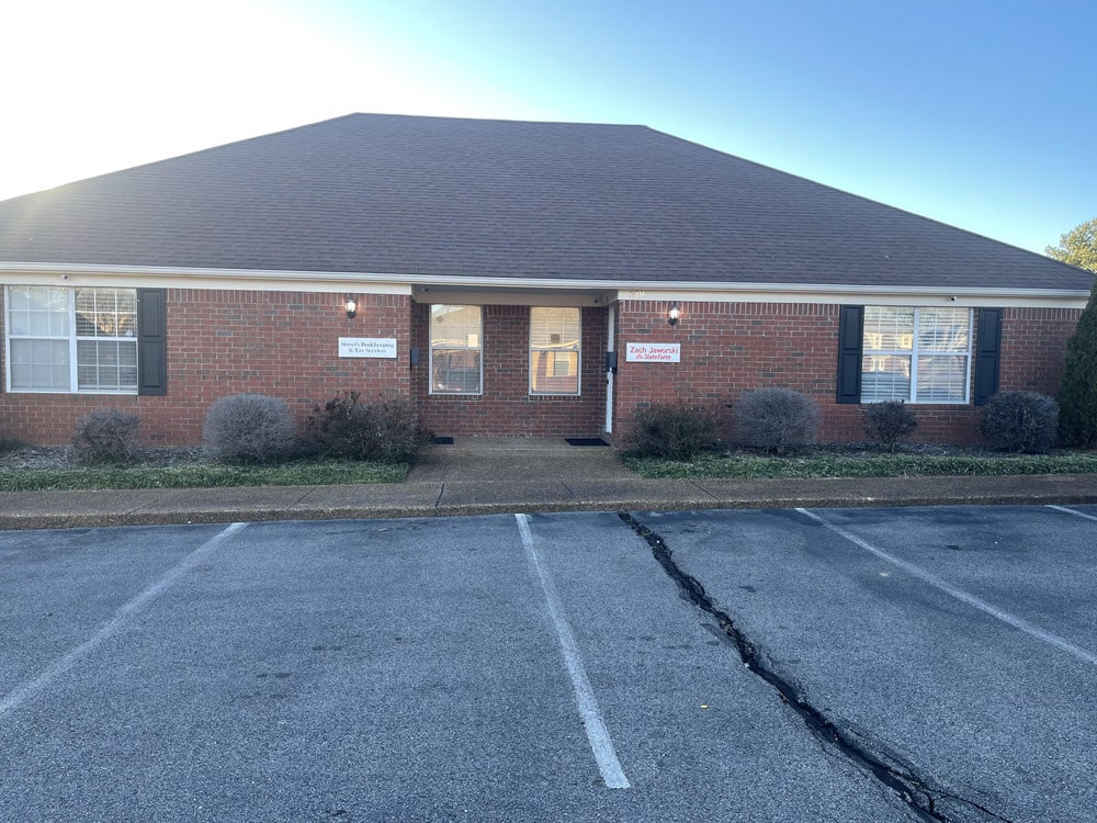 photo of the front of the building at which Greg Patrick Bookkeeping and Tax Services is located
